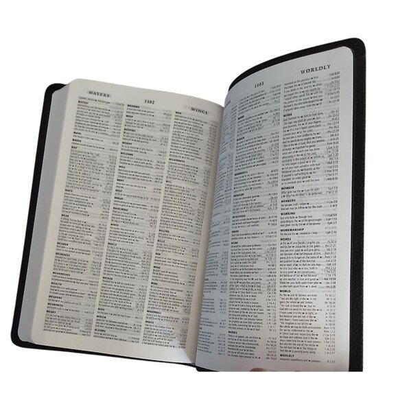 ESV Premium Gift Bible TruTone Midnight Flame Design English Standard Version - Picture 11 of 12